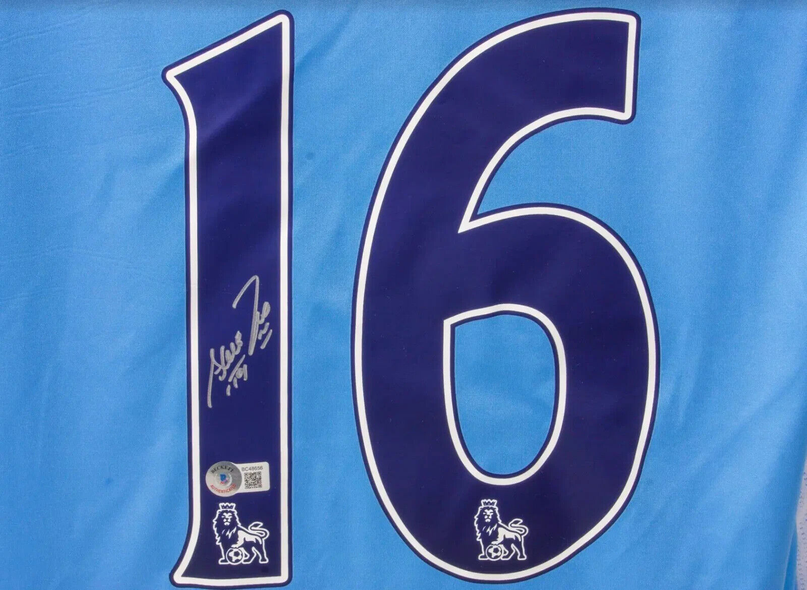 Framed Sergio Aguero Signed Manchester City Home Soccer Jersey #16 with Beckett COA