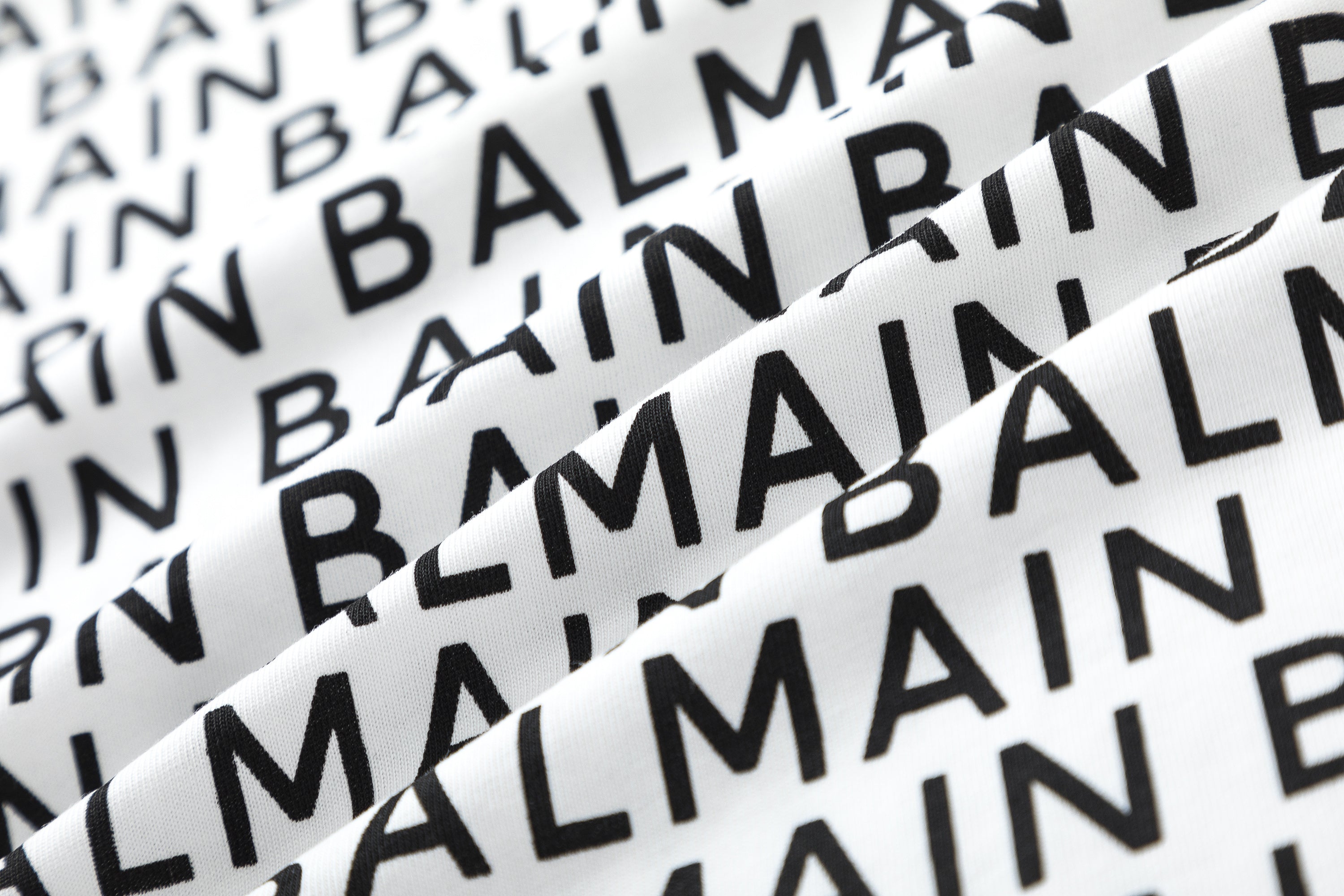 BALMAIN Logo Print T-shirt