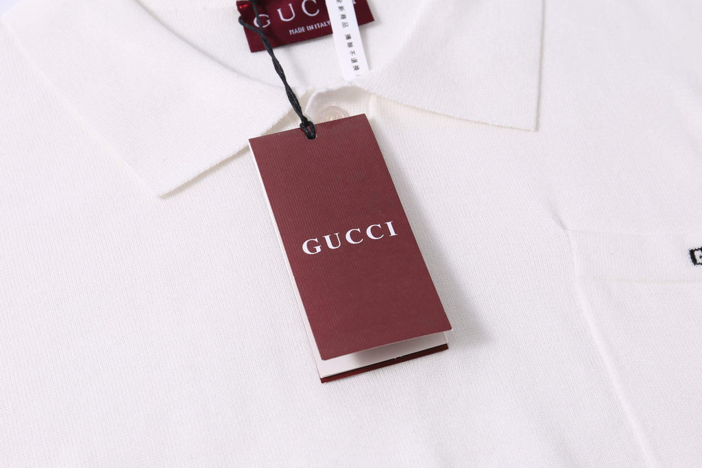 Gucci T-shirt with a collar