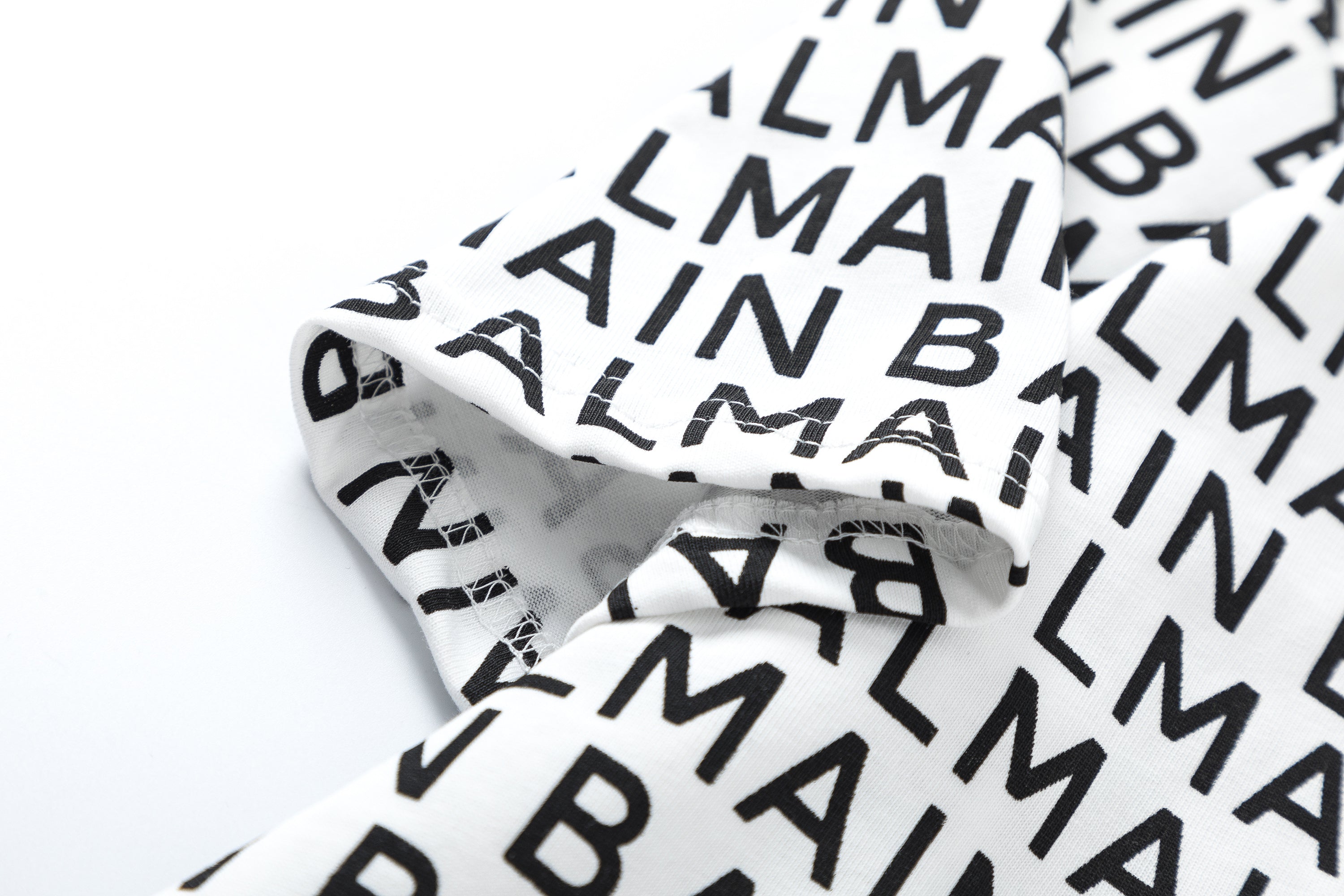 BALMAIN Logo Print T-shirt