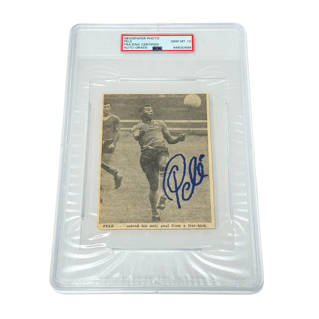 Pele Signed Newspaper Photo - PSA Autograph 10