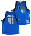 Mavericks Dirk Nowitzki Signed Blue M&N 2010-11 HWC Swingman Jersey BAS
